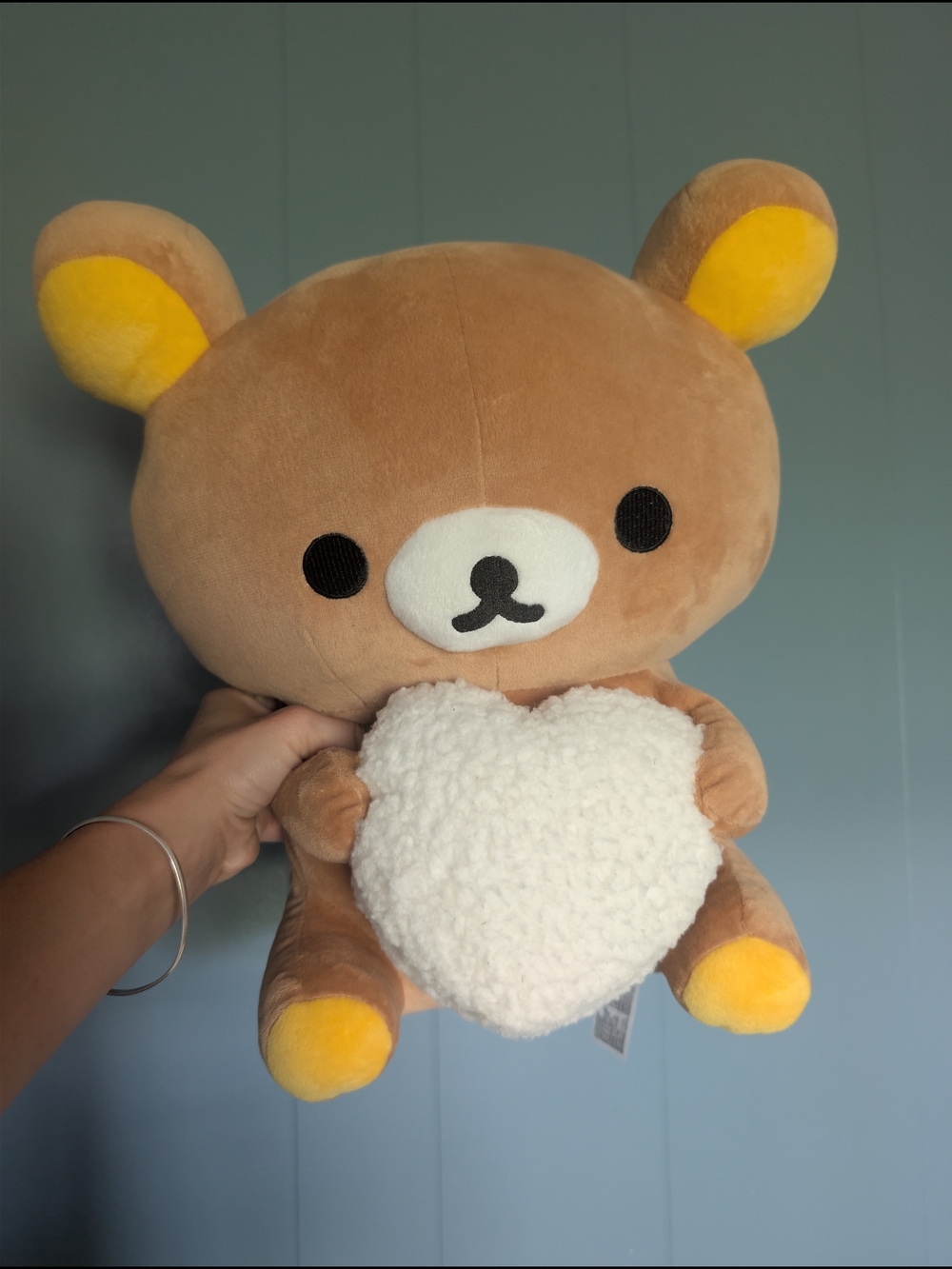 Rilakkuma Plush Bear Holding Heart - Brown & Yellow